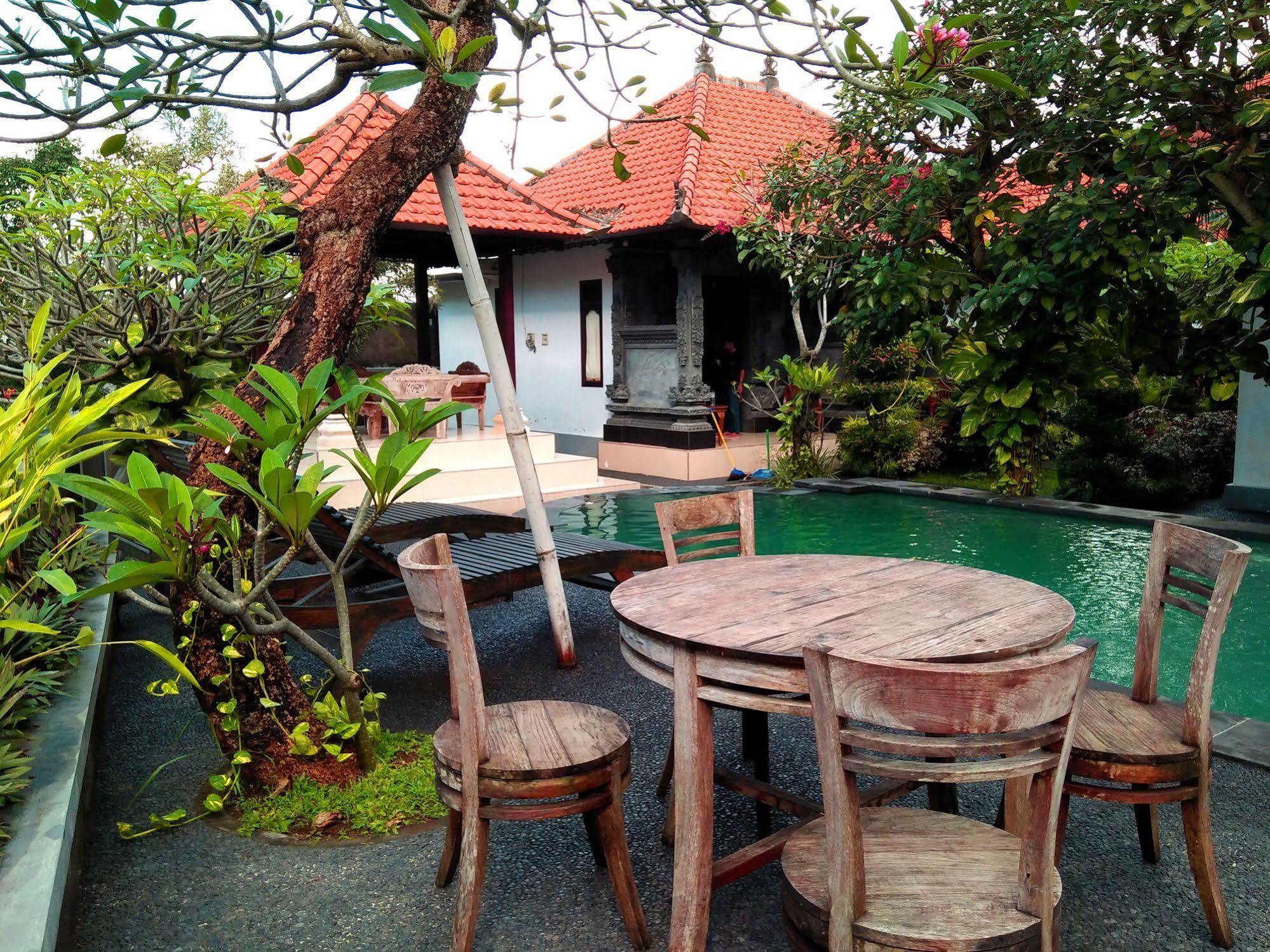 Wahyu Dewata Hotel Gianyar  Luaran gambar